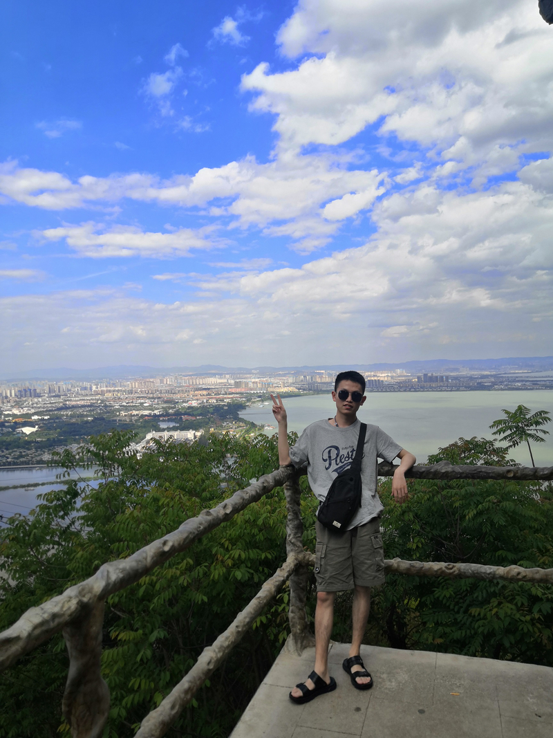 1603099852025050547.jpg 生活照.jpg