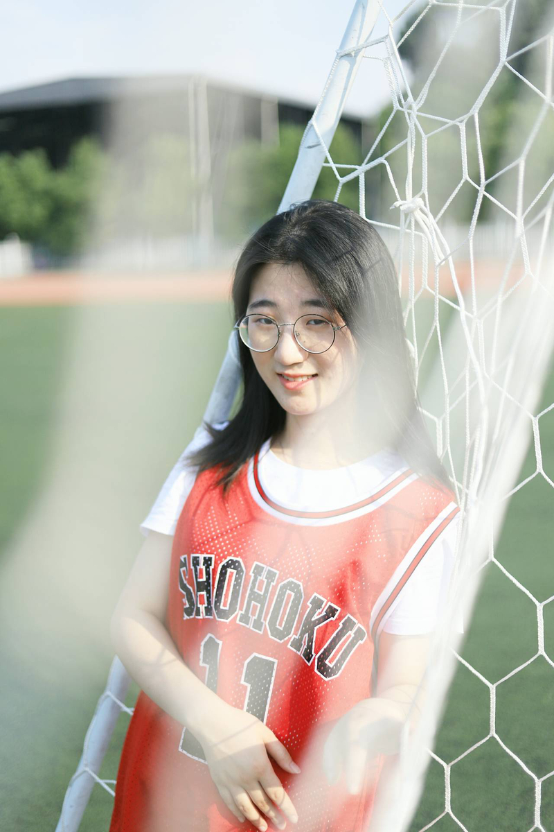 周燕.jpg
